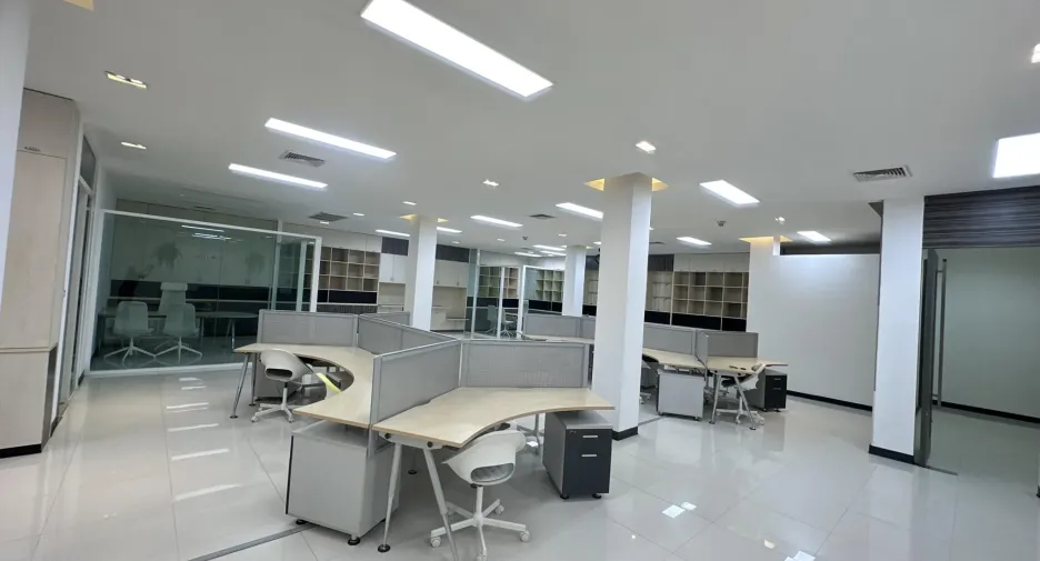 Almacén en venta en Krathum Baen, Samut Sakhon