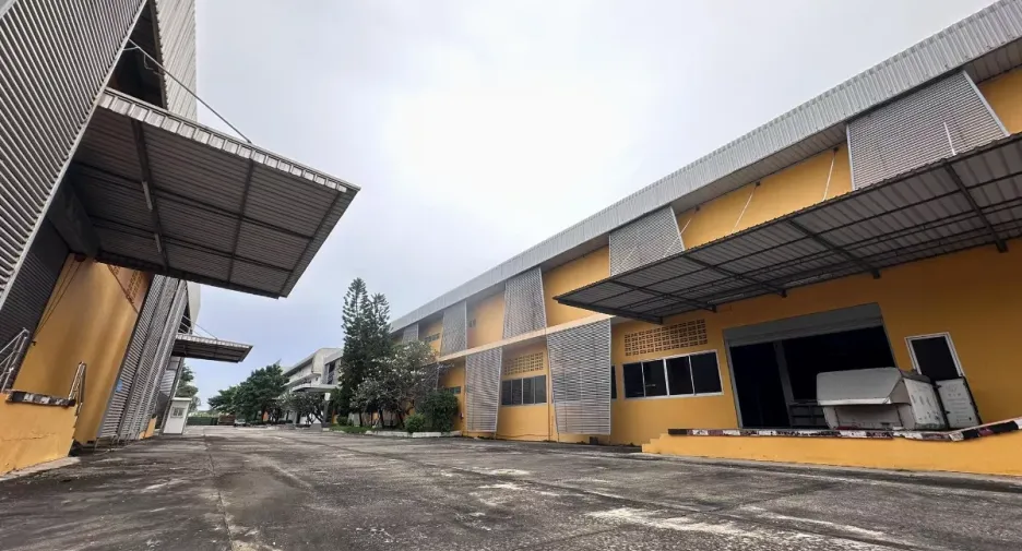 Almacén en venta en Krathum Baen, Samut Sakhon