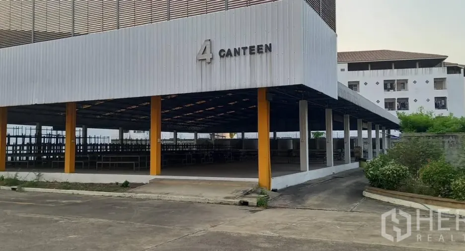 Almacén en venta en Krathum Baen, Samut Sakhon