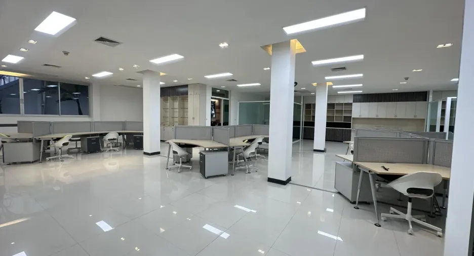 Almacén en venta en Krathum Baen, Samut Sakhon