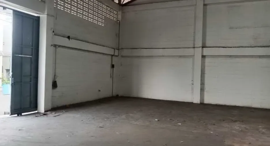 For rent warehouse in Phra Pradaeng, Samut Prakan