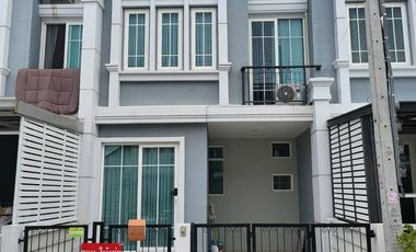 For sale and for rent 3 bedrooms townhouse in Prawet, Bangkok