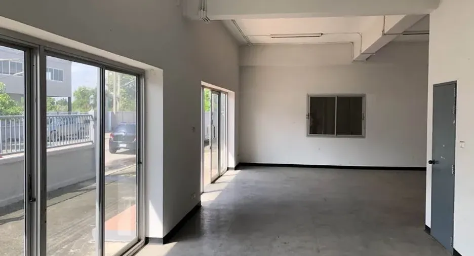 Lagerhaus zur Miete in Lat Lum Kaeo, Pathum Thani
