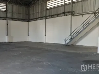 ให้เช่า โกดัง ใน ลาดหลุมแก้ว, ปทุมธานี