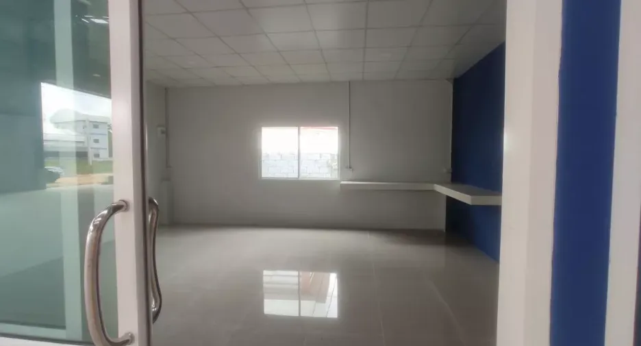 For sale warehouse in Sai Noi, Nonthaburi