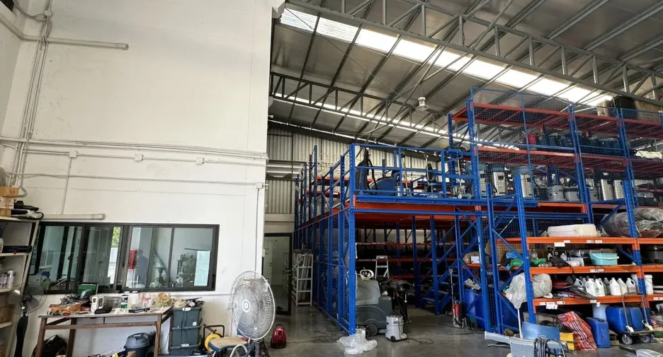 For rent and for sale warehouse in Lam Luk Ka, Pathum Thani