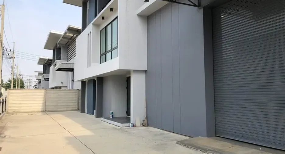 For rent and for sale warehouse in Lam Luk Ka, Pathum Thani