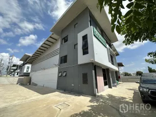 出租 和 出售 仓库 在 Lam Luk Ka, Pathum Thani