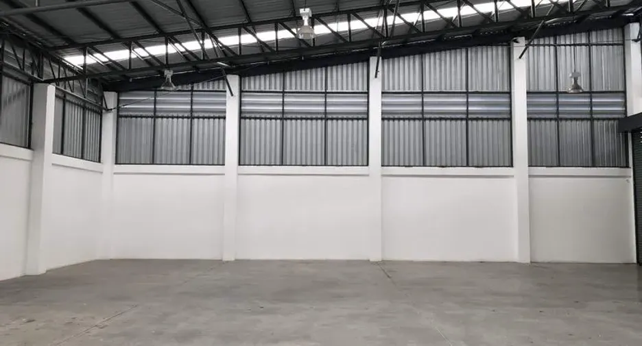 For rent and for sale warehouse in Lam Luk Ka, Pathum Thani