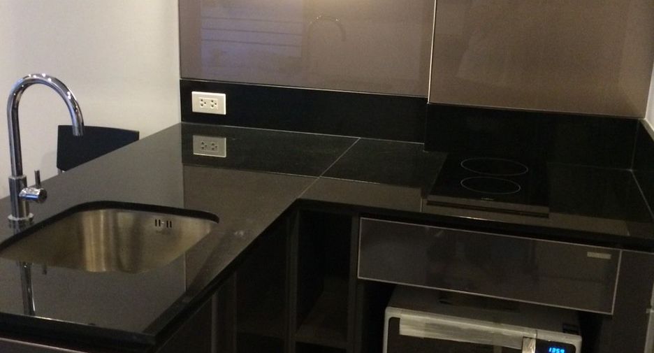 Condo en alquiler de estudio en Khlong San, Bangkok