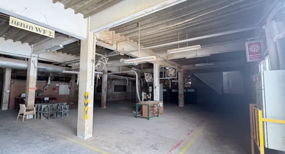 Lagerhaus zur Miete und zum Kauf in Bang Khun Thian, Bangkok