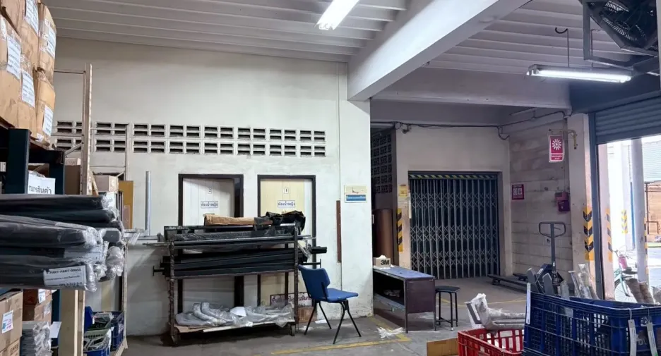Lagerhaus zur Miete und zum Kauf in Bang Khun Thian, Bangkok