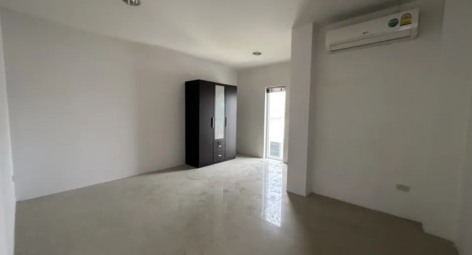For rent warehouse in Bang Phli, Samut Prakan