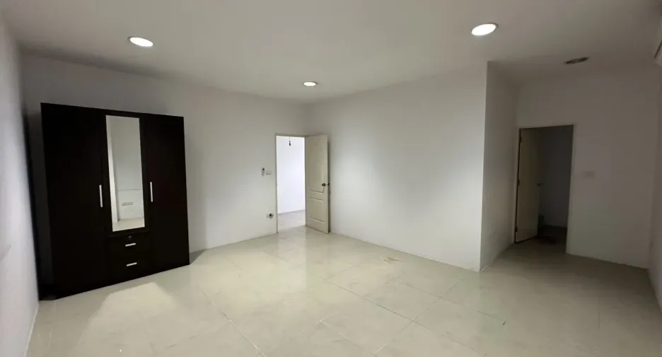 For rent warehouse in Bang Phli, Samut Prakan
