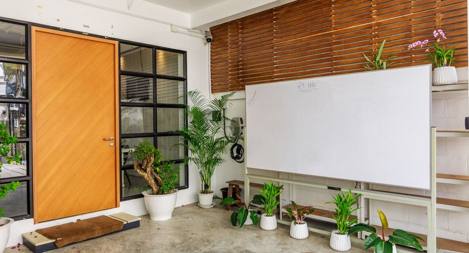 Hotel zum Kauf mit 10 Zimmer in Sathon, Bangkok