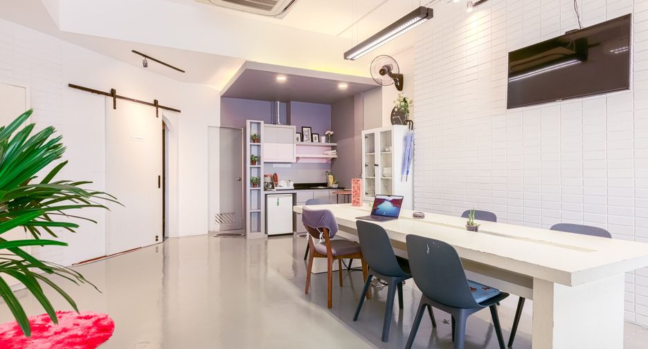 Hotel zum Kauf mit 10 Zimmer in Sathon, Bangkok