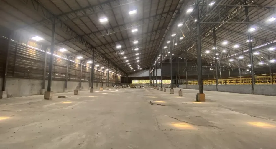 For rent warehouse in Mueang Nakhon Pathom, Nakhon Pathom