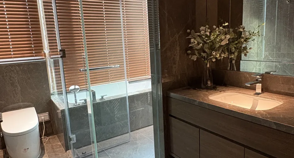 For sale 2 bedrooms condo in Bang Rak, Bangkok