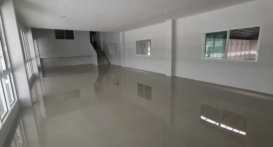 For rent そして for sale warehouse in Bang Bo, Samut Prakan