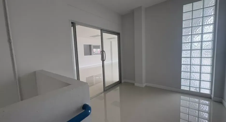 For rent warehouse in Bang Phli, Samut Prakan