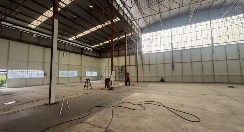 For rent warehouse in Pak Kret, Nonthaburi