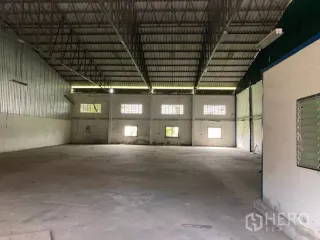 Lagerhaus zur Miete in Bang Phli, Samut Prakan