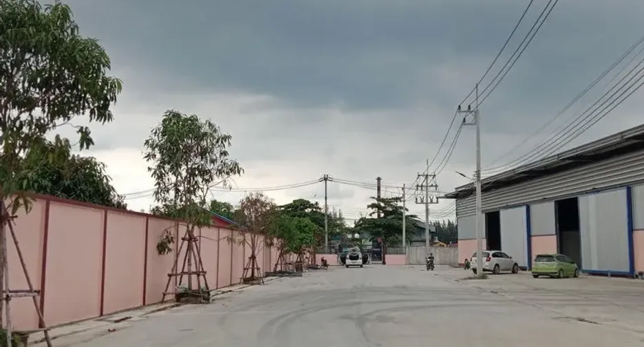 Almacén en alquiler en Ban Phaeo, Samut Sakhon