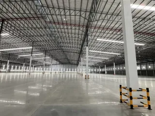 Almacén en alquiler en Si Racha, Chonburi