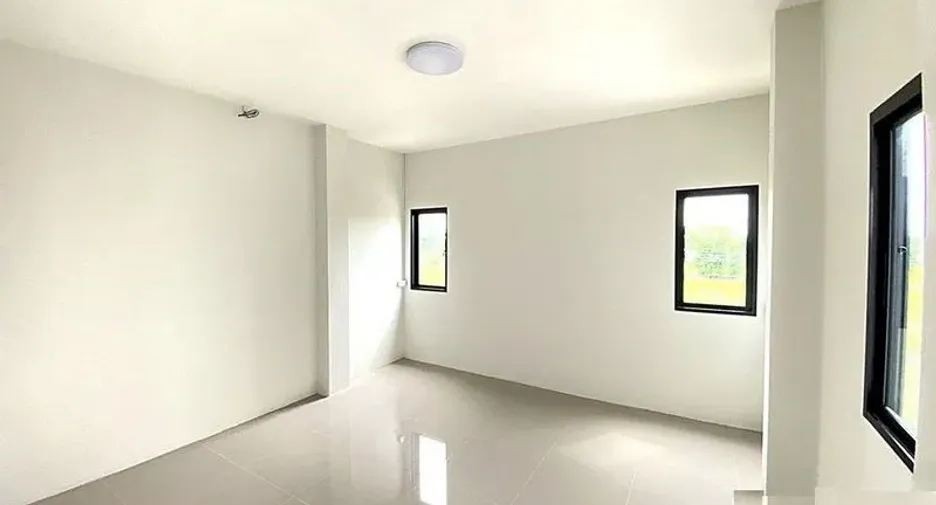 For rent 2 bedrooms warehouse in Bang Bua Thong, Nonthaburi