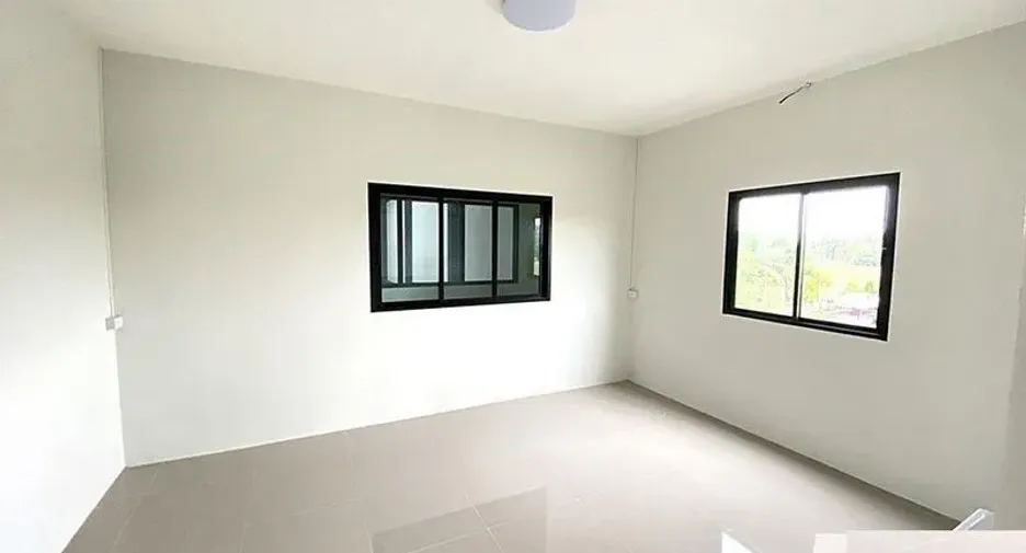 For rent 2 bedrooms warehouse in Bang Bua Thong, Nonthaburi