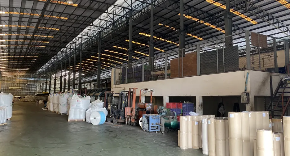 For rent warehouse in Ban Phaeo, Samut Sakhon