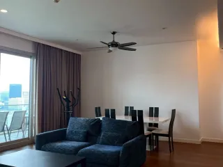 Condo en alquiler de 3 habitaciones en Pathum Wan, Bangkok
