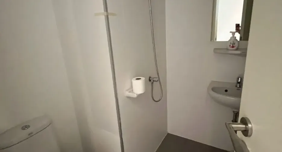 For rent 3 bedrooms condo in Pathum Wan, Bangkok
