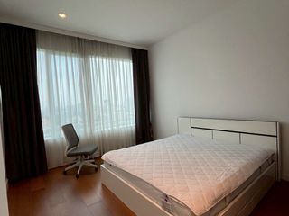Condo en alquiler de 3 habitaciones en Pathum Wan, Bangkok