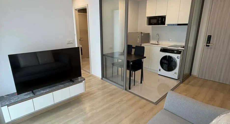 For rent 2 bedrooms condo in Bang Na, Bangkok