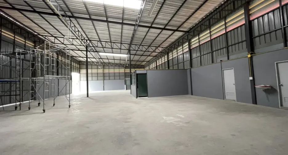 For rent warehouse in Khlong Luang, Pathum Thani