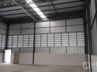 出租 仓库 在 Lam Luk Ka, Pathum Thani