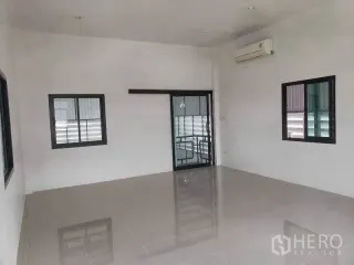 出租 仓库 在 Lam Luk Ka, Pathum Thani
