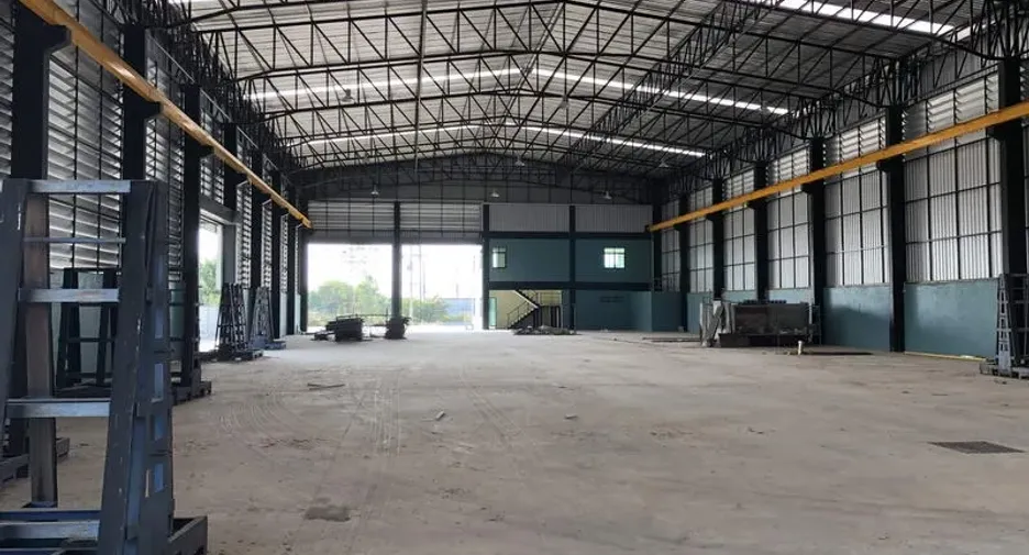 For rent warehouse in Lam Luk Ka, Pathum Thani