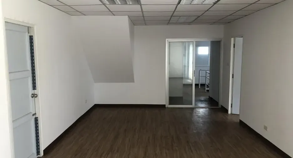 For rent and for sale warehouse in Bang Lamung, Chonburi