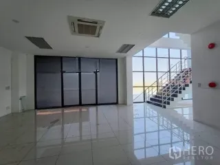 For rent and for sale warehouse in Khlong Luang, Pathum Thani