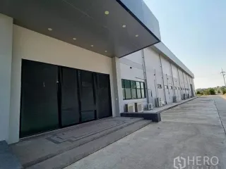 For rent and for sale warehouse in Khlong Luang, Pathum Thani