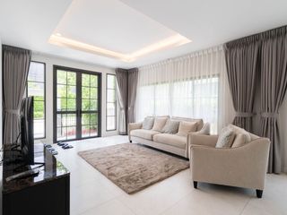 出租 4 卧室 独立屋 在 Bang Phli, Samut Prakan