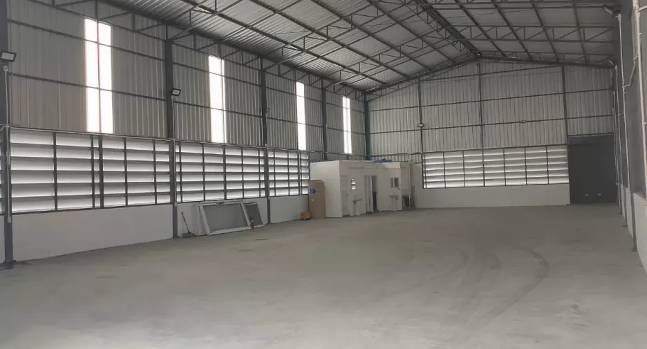 For rent warehouse in Huai Khwang, Bangkok