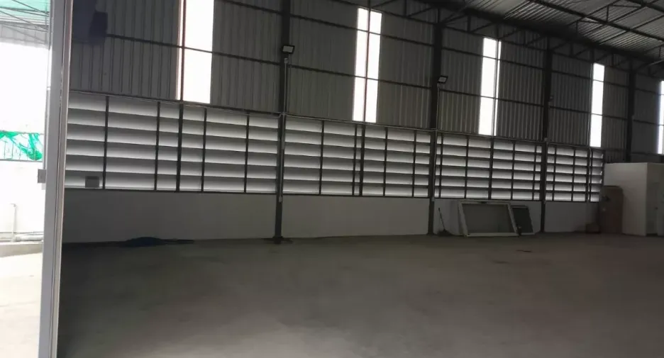 For rent warehouse in Huai Khwang, Bangkok