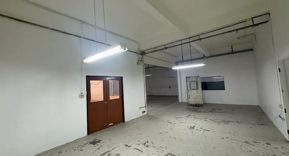 Lagerhaus zur Miete in Bang Phli, Samut Prakan