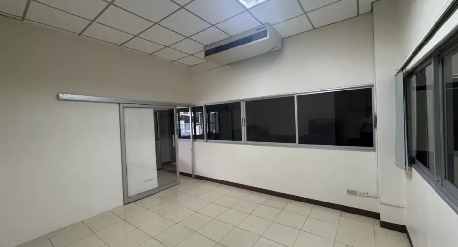 Lagerhaus zur Miete in Bang Phli, Samut Prakan