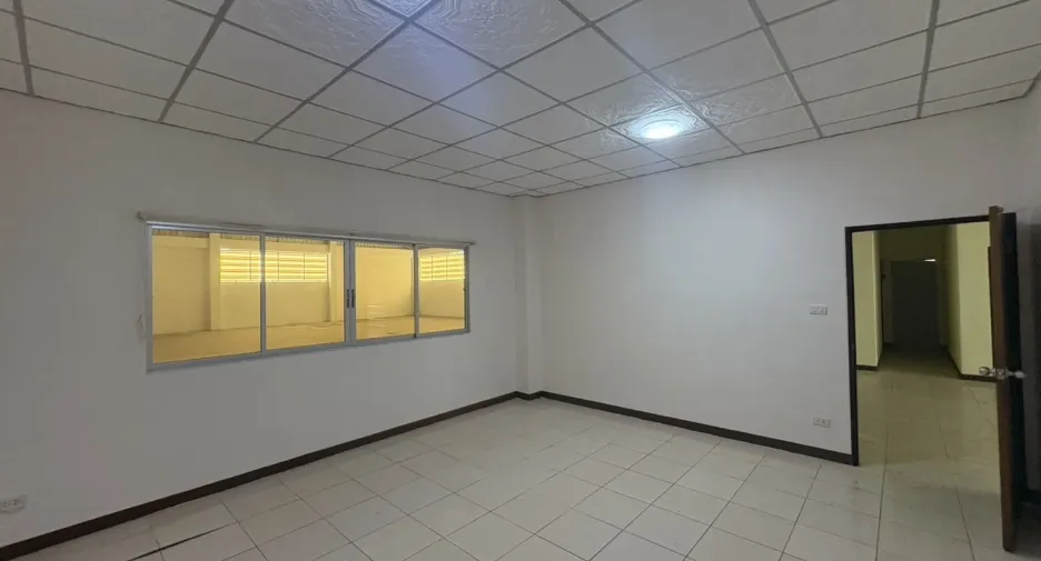 Lagerhaus zur Miete in Bang Phli, Samut Prakan