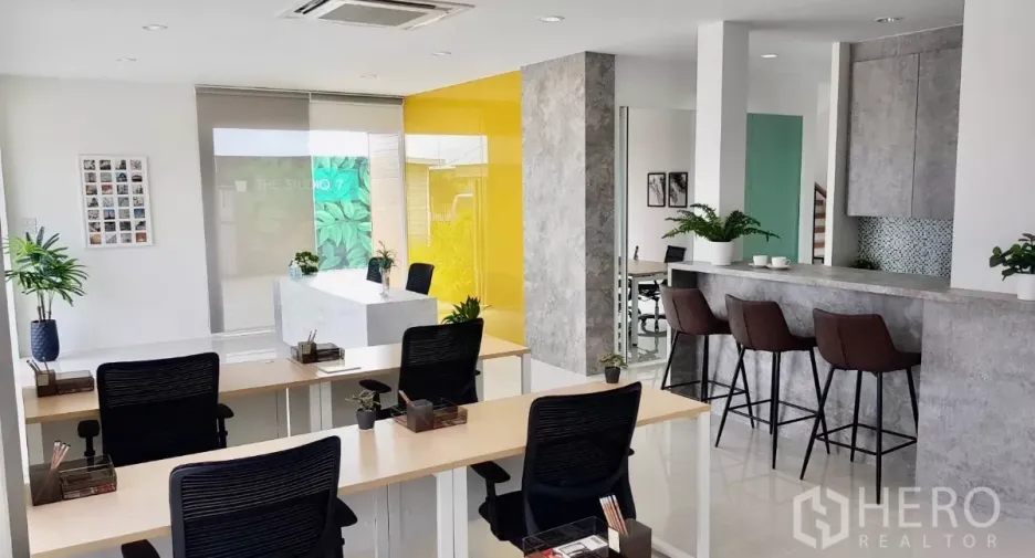 For sale warehouse in Lam Luk Ka, Pathum Thani