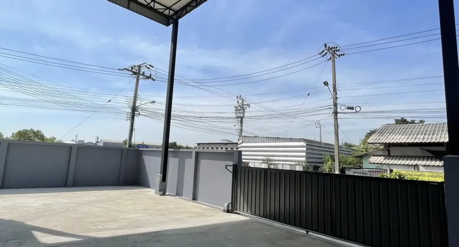For rent warehouse in Phra Samut Chedi, Samut Prakan